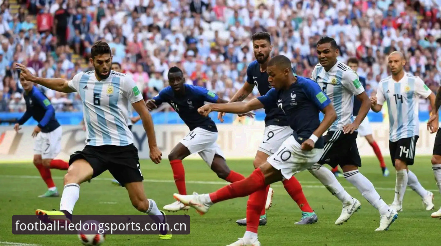 法国3-0伊拉克深度分析：姆巴佩追平克洛泽，雷暴之夜见证历史时刻